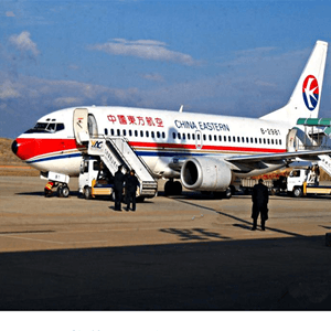 玉龙机场托运航空快运业稳步发展的原因是什么？